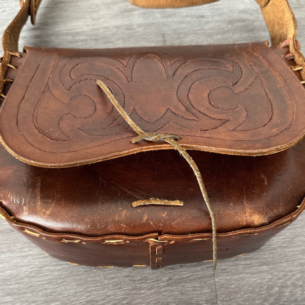 Vintage Brown Embossed Leather Bag - Picture 11 of 14